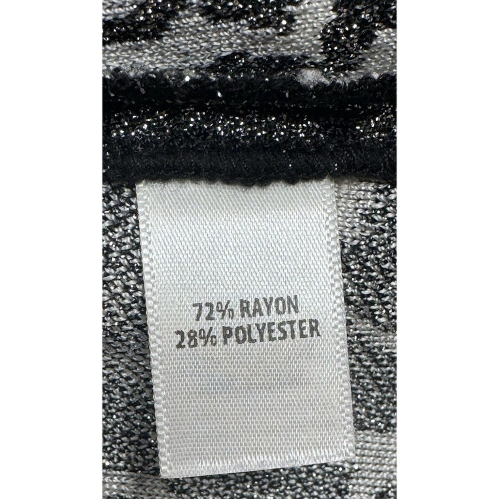 St John XL Black White Silver Floral Knit Shell Sleeveless Top Rayon USA Luxe - Picture 8 of 16